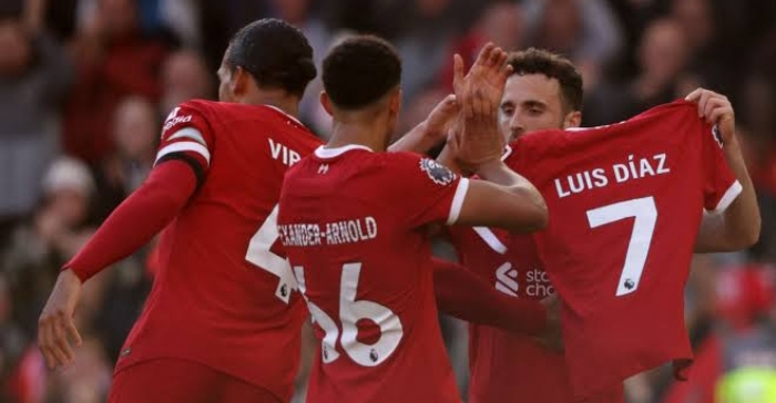 Incredible moment as Diogo Jota celebrates with Luiz Diaz shirt