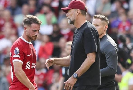 A new Alexis Mac Allister decision awaits Jürgen Klopp as Luis Díaz reacts to a gesture from Liverpool