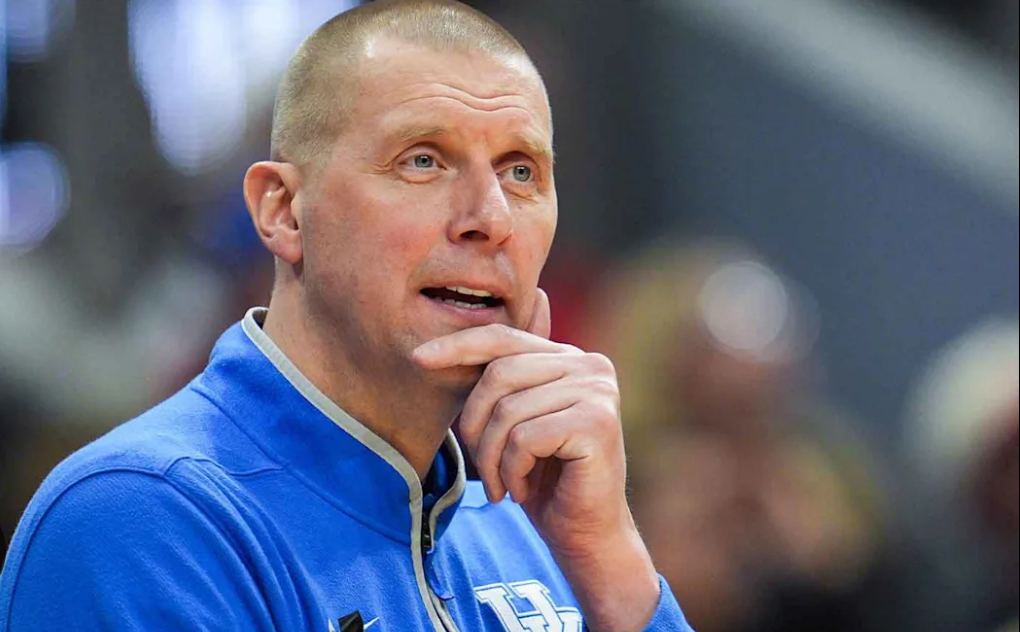 Kentucky Insider Blasts Players after poor 3_2 record